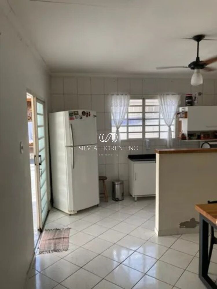 Casa, 2 quartos, 250 m² - Foto 1