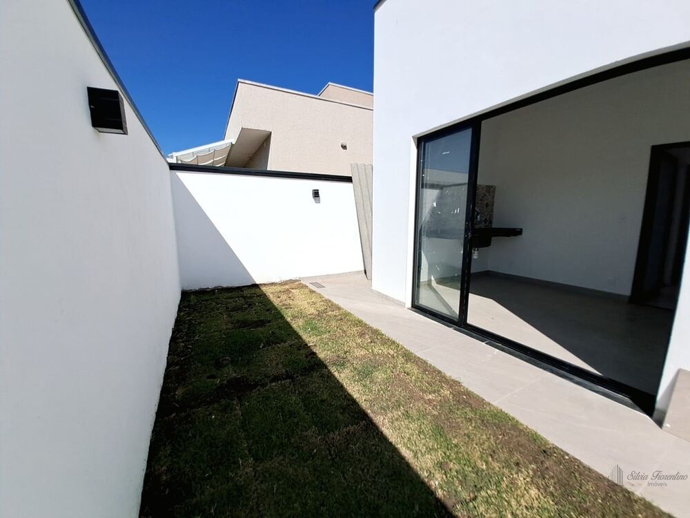 Casa, 3 quartos, 163 m² - Foto 2
