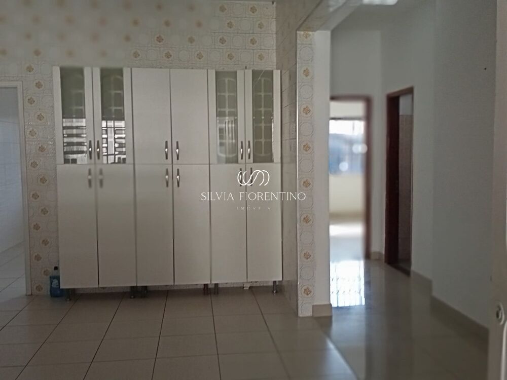 Casa, 4 quartos, 250 m² - Foto 4