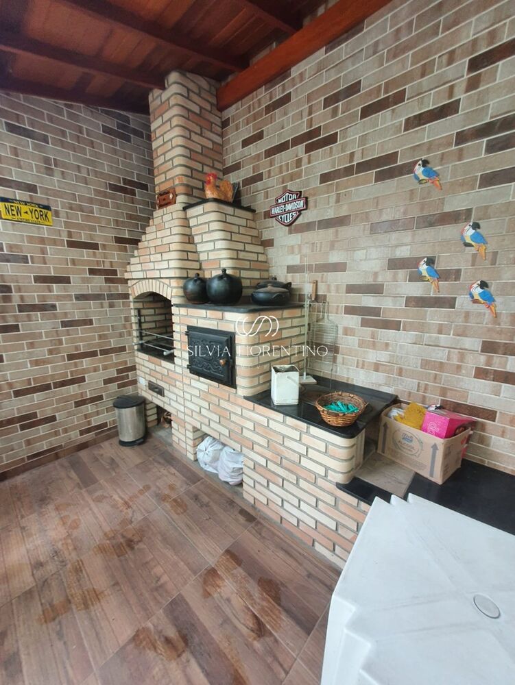 Casa, 3 quartos, 250 m² - Foto 1