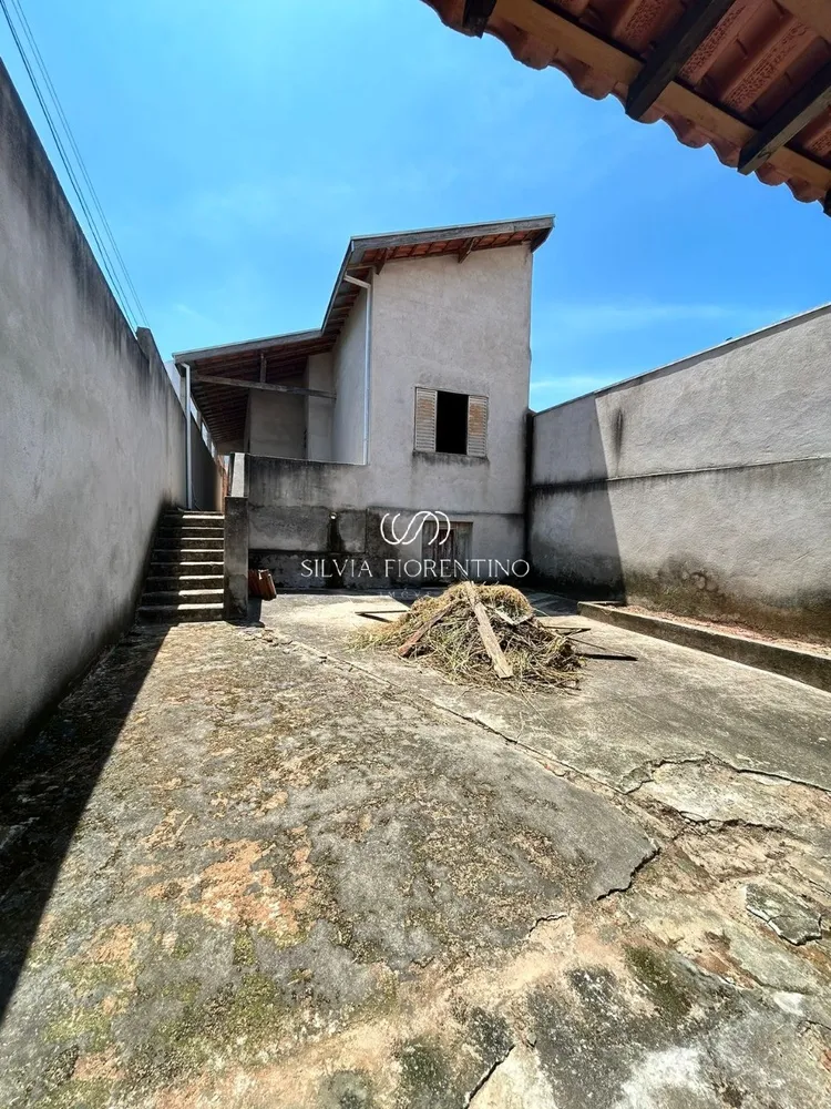 Casa, 2 quartos, 208 m² - Foto 1