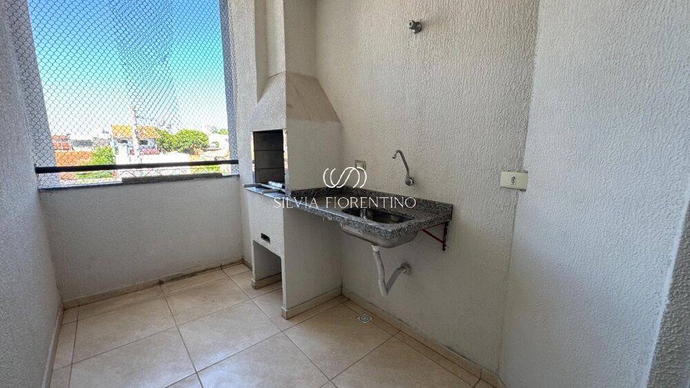 Apartamento à venda com 2 quartos, 77m² - Foto 1