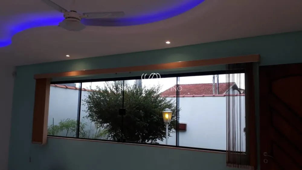 Casa, 2 quartos, 250 m² - Foto 1