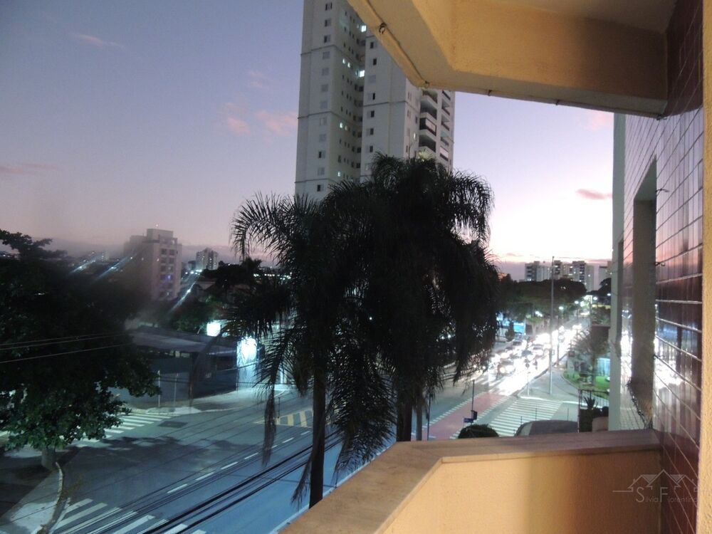 Apartamento à venda com 3 quartos, 87m² - Foto 1