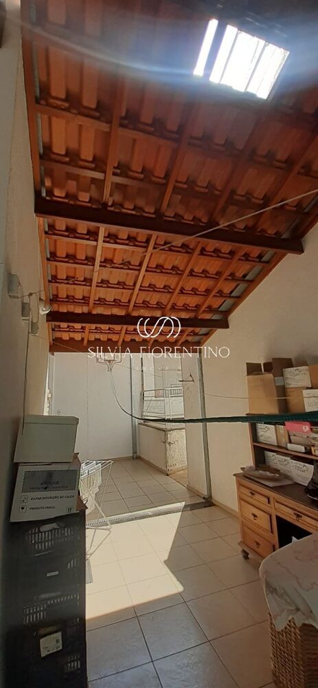 Casa, 3 quartos, 250 m² - Foto 2
