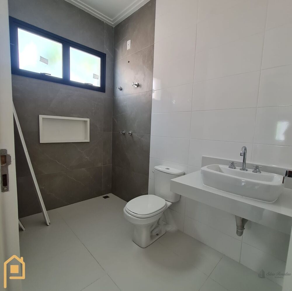 Casa, 3 quartos, 242 m² - Foto 8