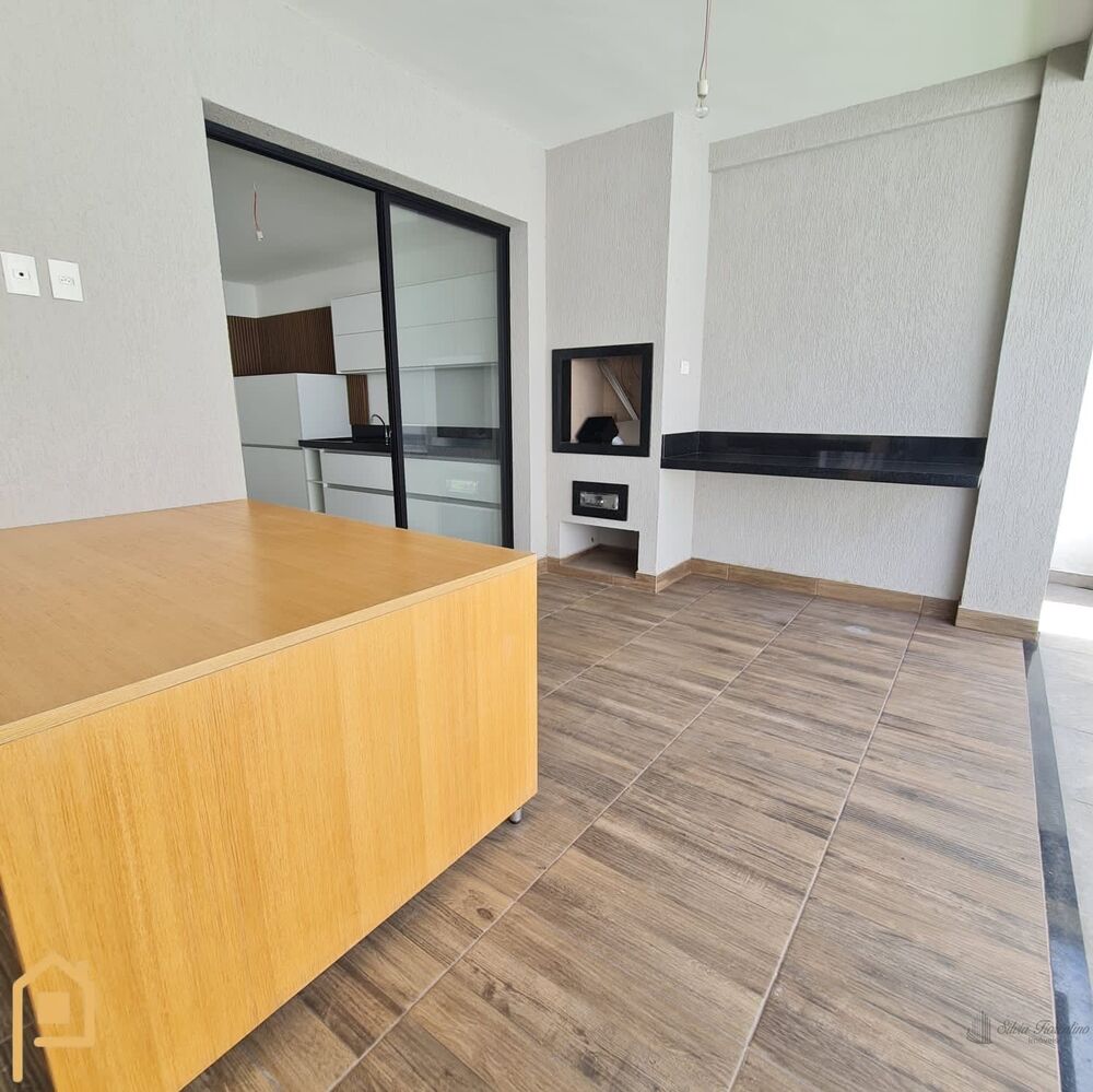 Casa, 3 quartos, 242 m² - Foto 14