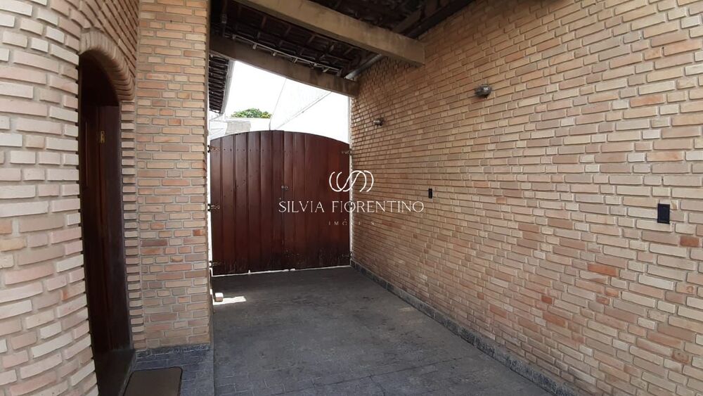 Casa à venda com 4 quartos, 170m² - Foto 4
