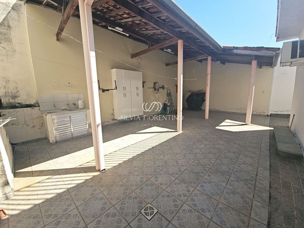 Casa à venda com 4 quartos, 170m² - Foto 19