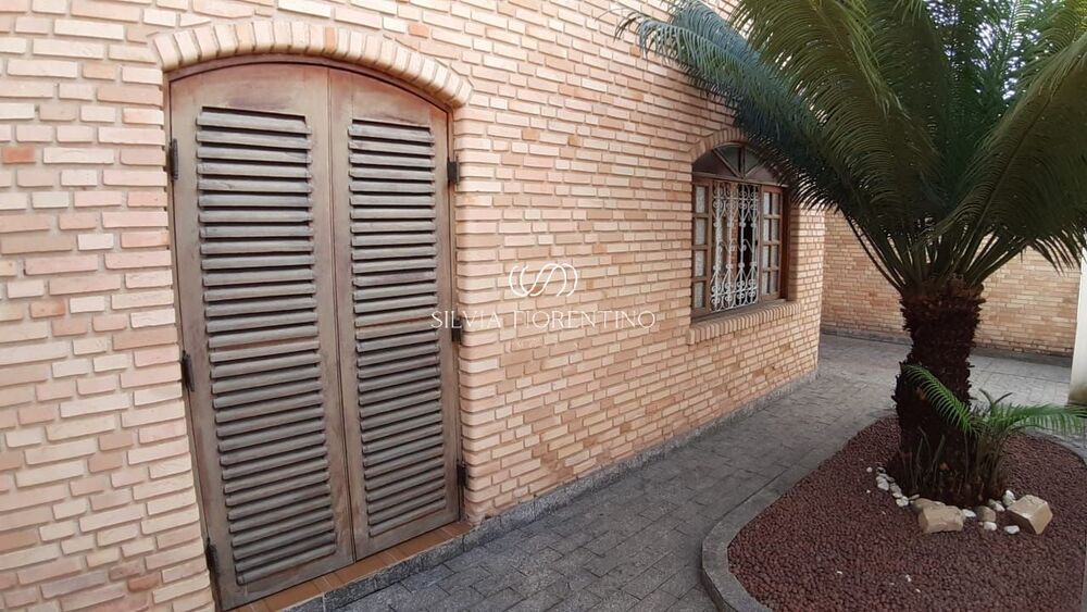Casa à venda com 4 quartos, 170m² - Foto 14