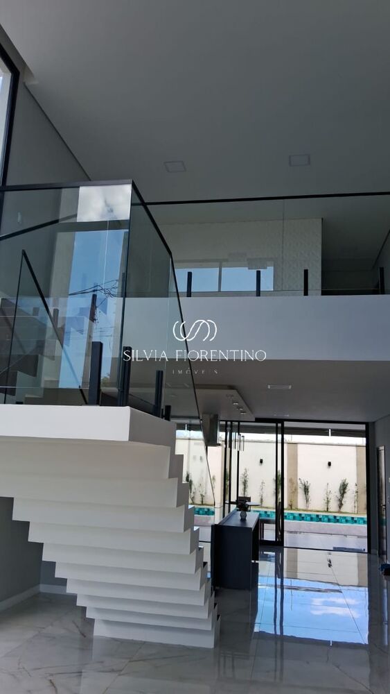 Casa, 4 quartos, 360 m² - Foto 1