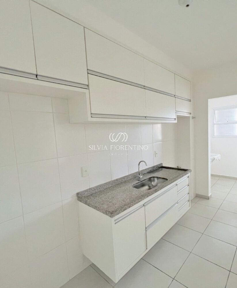 Apartamento à venda com 2 quartos, 78m² - Foto 3