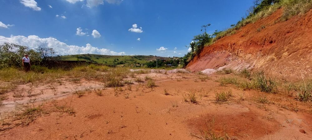 Terreno, 2050 m² - Foto 1