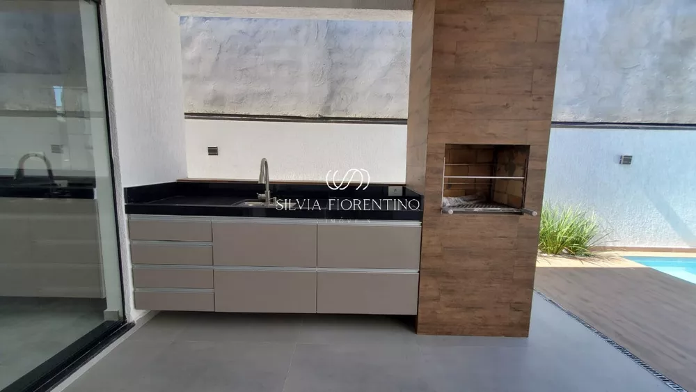 Casa à venda com 3 quartos, 264m² - Foto 4