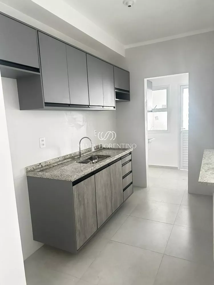 Apartamento à venda com 2 quartos, 77m² - Foto 3