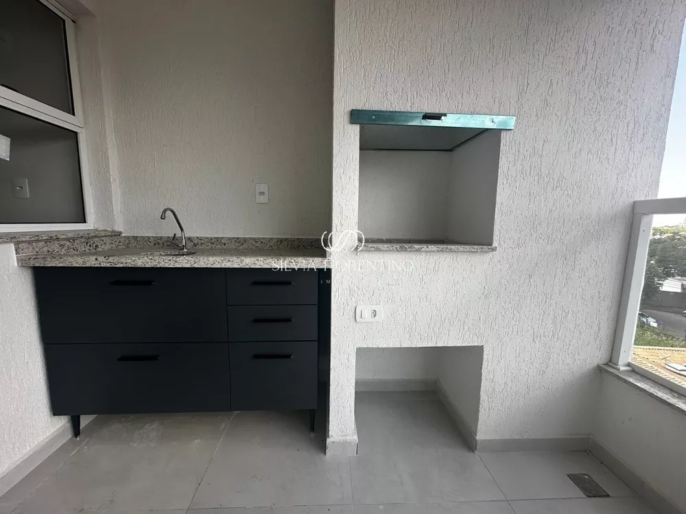 Apartamento à venda com 2 quartos, 77m² - Foto 1