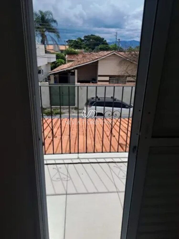 Casa, 3 quartos, 161 m² - Foto 2