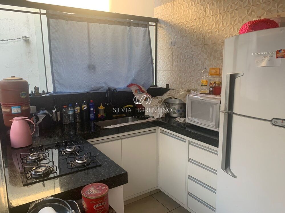 Casa à venda com 3 quartos, 125m² - Foto 3