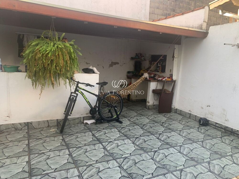 Casa à venda com 3 quartos, 125m² - Foto 2
