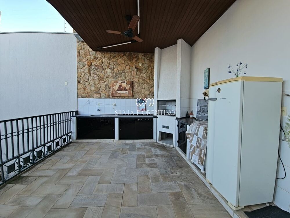 Casa, 3 quartos, 250 m² - Foto 1