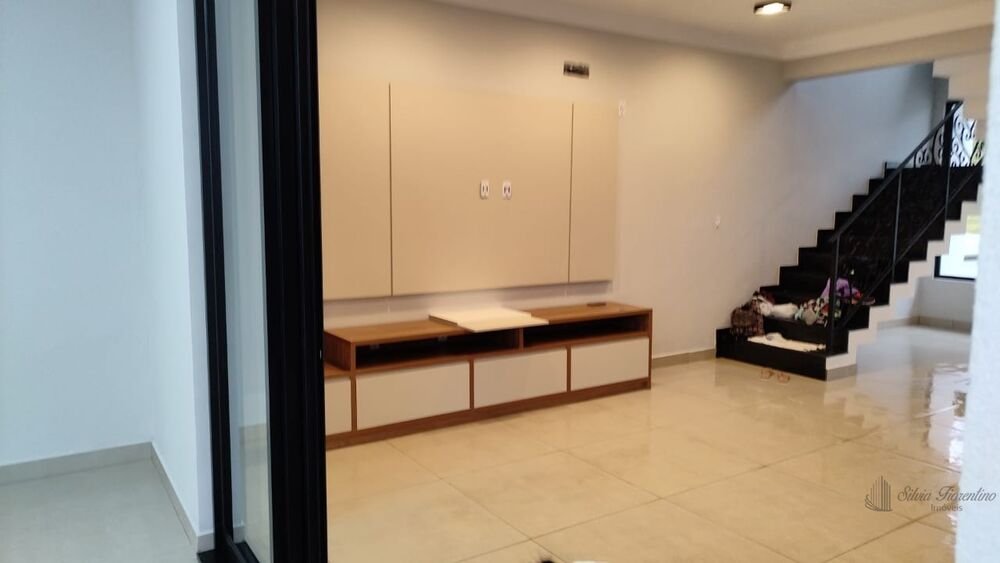 Casa à venda com 3 quartos, 260m² - Foto 4
