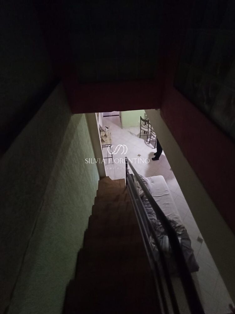 Casa, 3 quartos, 250 m² - Foto 2