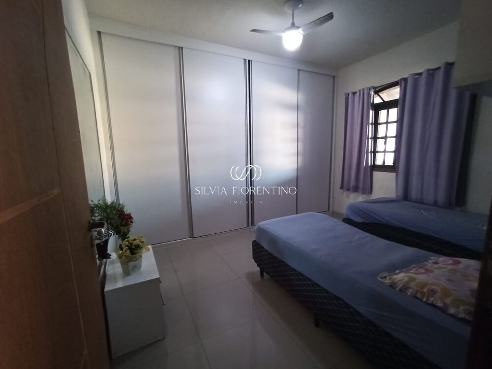 Casa, 3 quartos, 250 m² - Foto 4