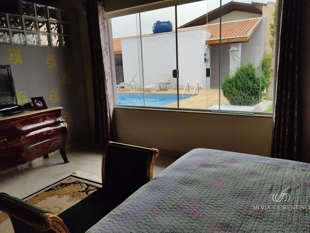 Casa à venda com 2 quartos, 500m² - Foto 7