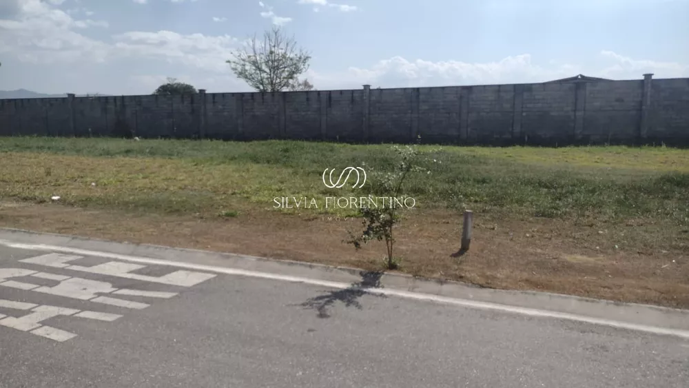 Terreno à venda, 250m² - Foto 1