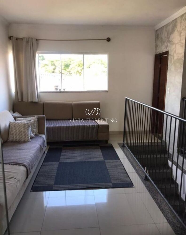 Casa, 3 quartos, 250 m² - Foto 1
