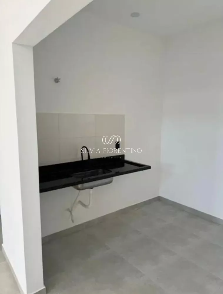 Casa à venda com 3 quartos, 150m² - Foto 2