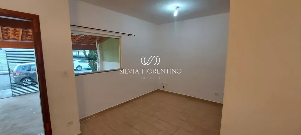 Casa à venda com 2 quartos, 125m² - Foto 2