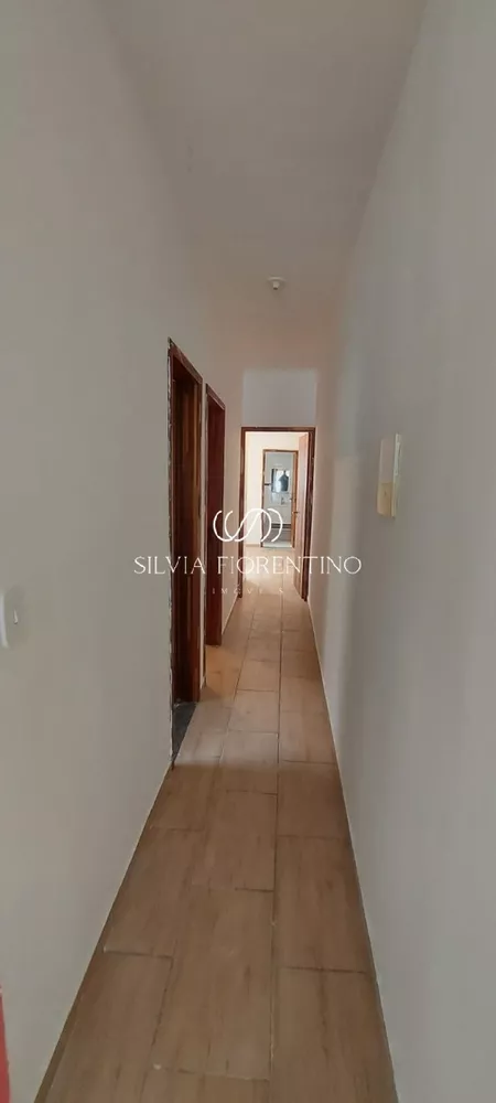 Casa à venda com 2 quartos, 125m² - Foto 12