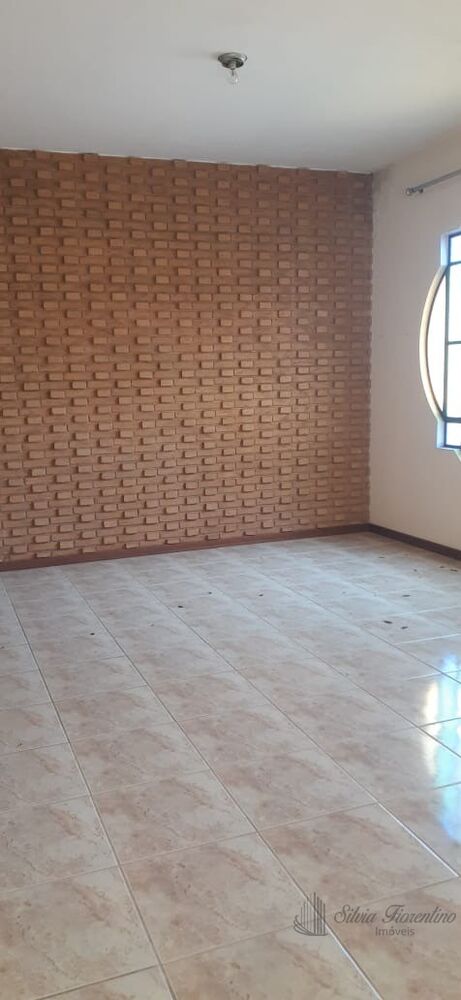 Casa, 8 quartos, 220 m² - Foto 2