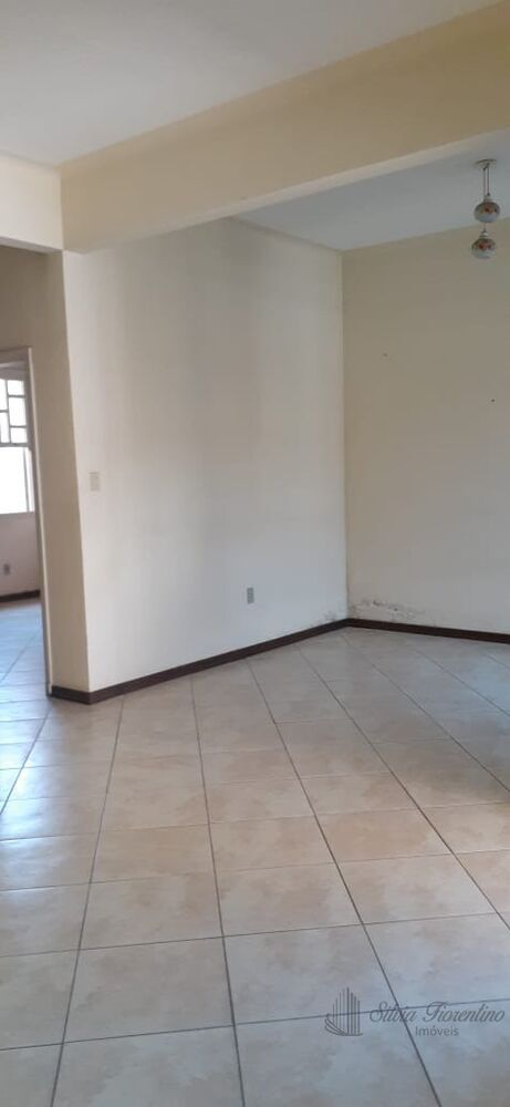 Casa, 8 quartos, 220 m² - Foto 3