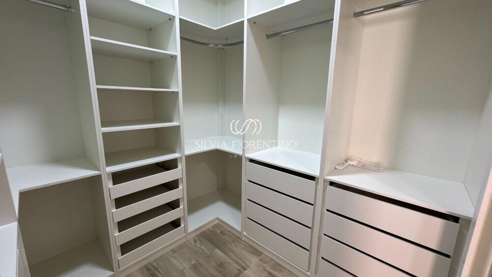 Casa, 3 quartos, 253 m² - Foto 2