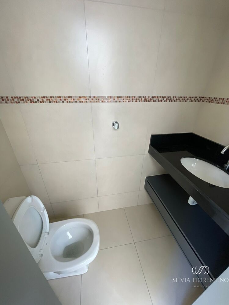 Casa à venda com 5 quartos, 250m² - Foto 26