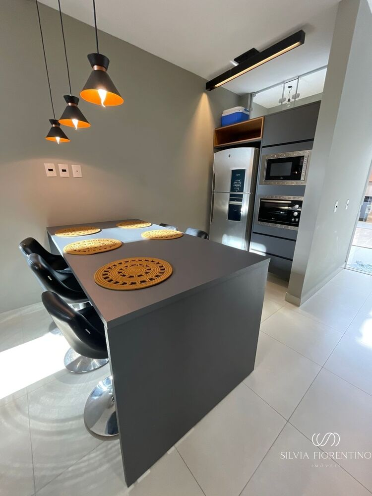 Casa à venda com 5 quartos, 250m² - Foto 21