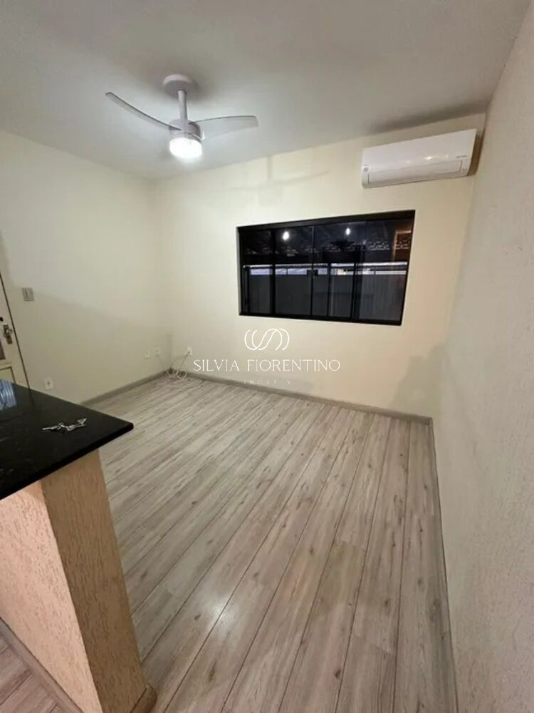 Casa à venda com 2 quartos, 126m² - Foto 4
