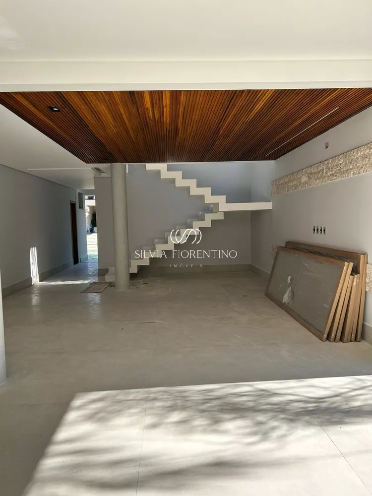 Casa à venda com 4 quartos, 464m² - Foto 3