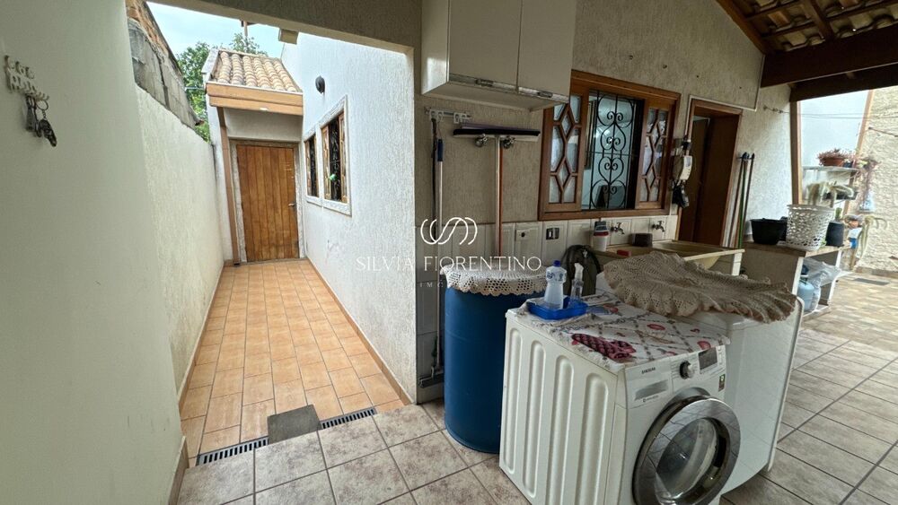 Casa, 3 quartos, 270 m² - Foto 2