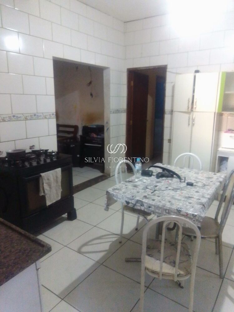 Casa, 3 quartos, 250 m² - Foto 3