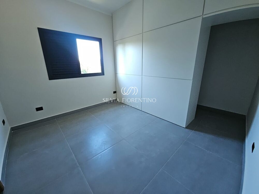 Casa, 3 quartos, 253 m² - Foto 2