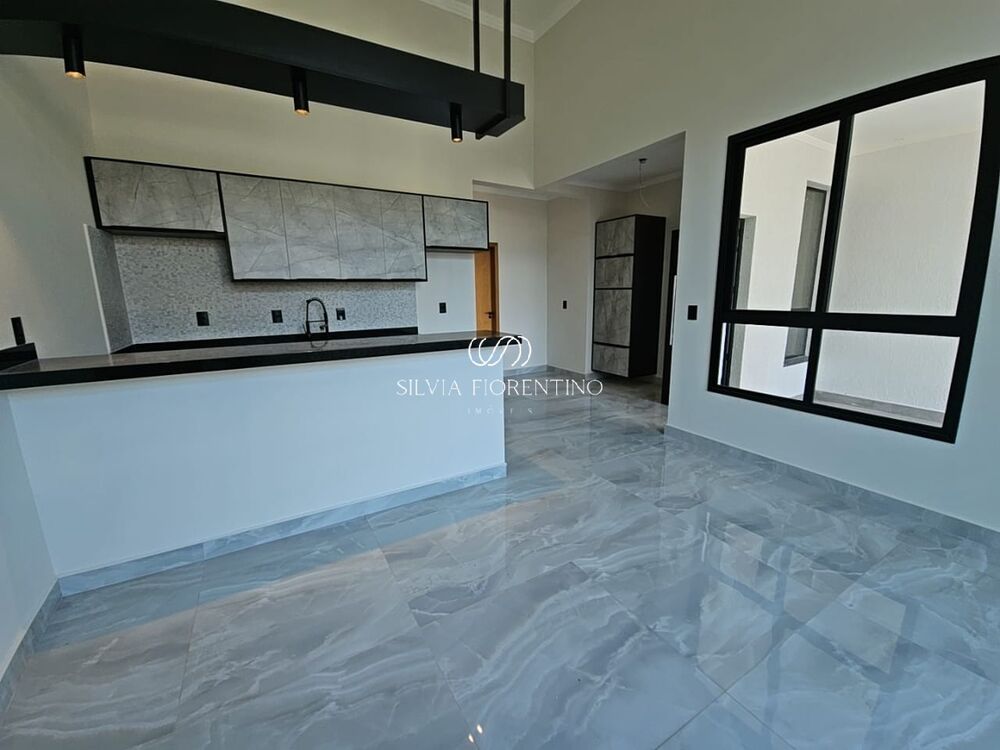 Casa, 3 quartos, 253 m² - Foto 1