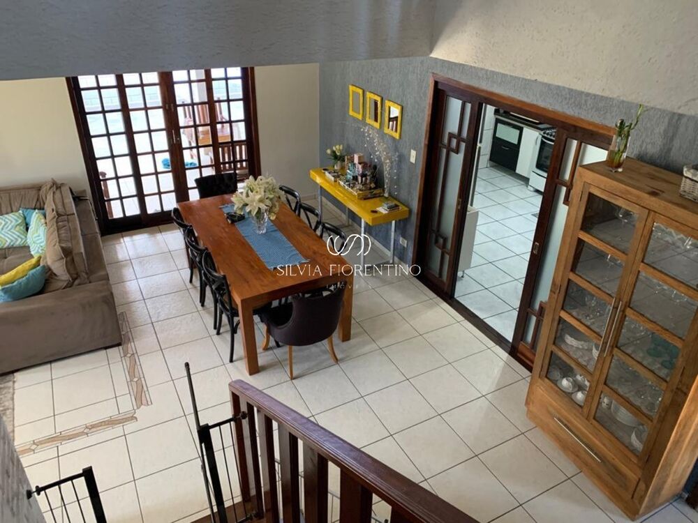 Casa à venda com 4 quartos, 283m² - Foto 2
