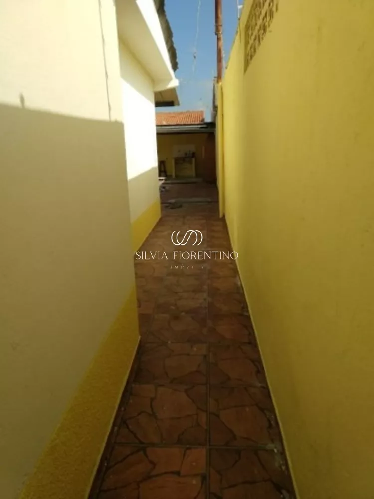 Casa à venda com 3 quartos, 250m² - Foto 3