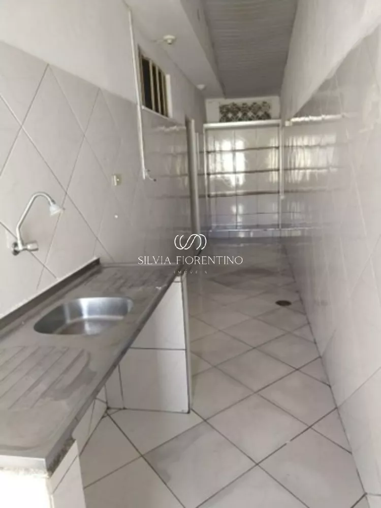 Casa à venda com 3 quartos, 250m² - Foto 9