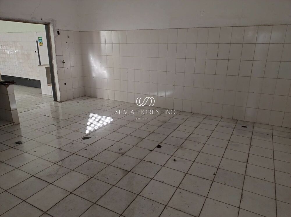 Casa à venda com 3 quartos, 250m² - Foto 10