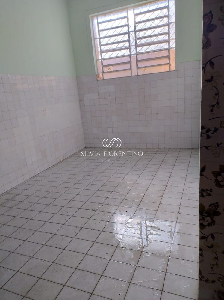 Casa à venda com 3 quartos, 250m² - Foto 3