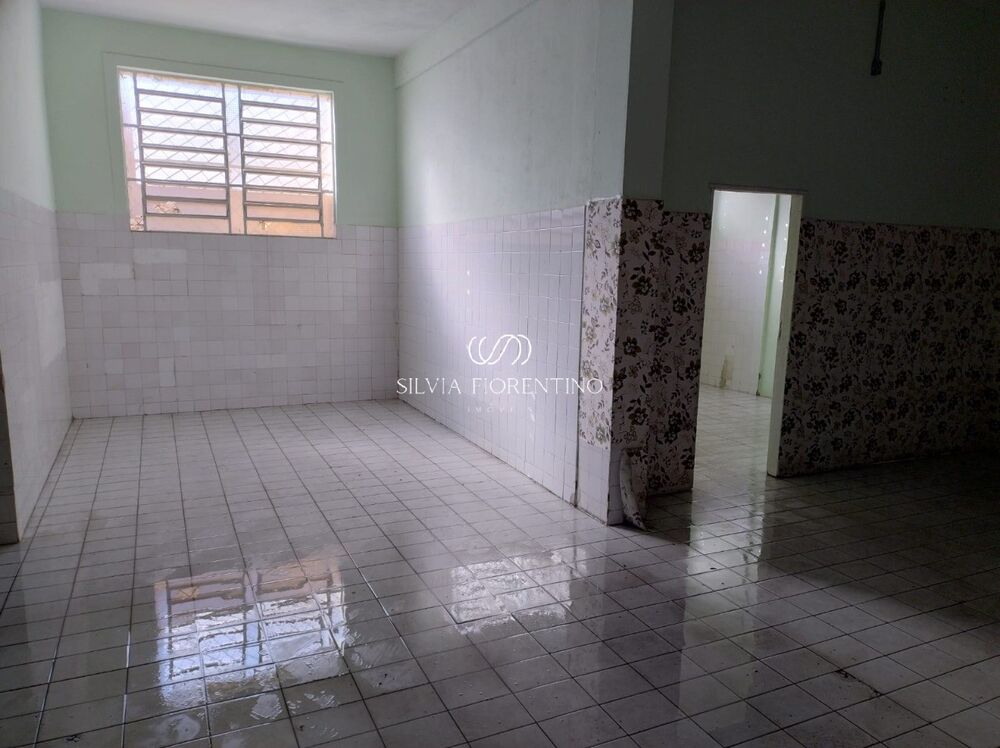 Casa à venda com 3 quartos, 250m² - Foto 7